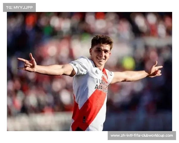 拜仁再度锁定阿尔瓦雷斯助力球队6号位补强之路